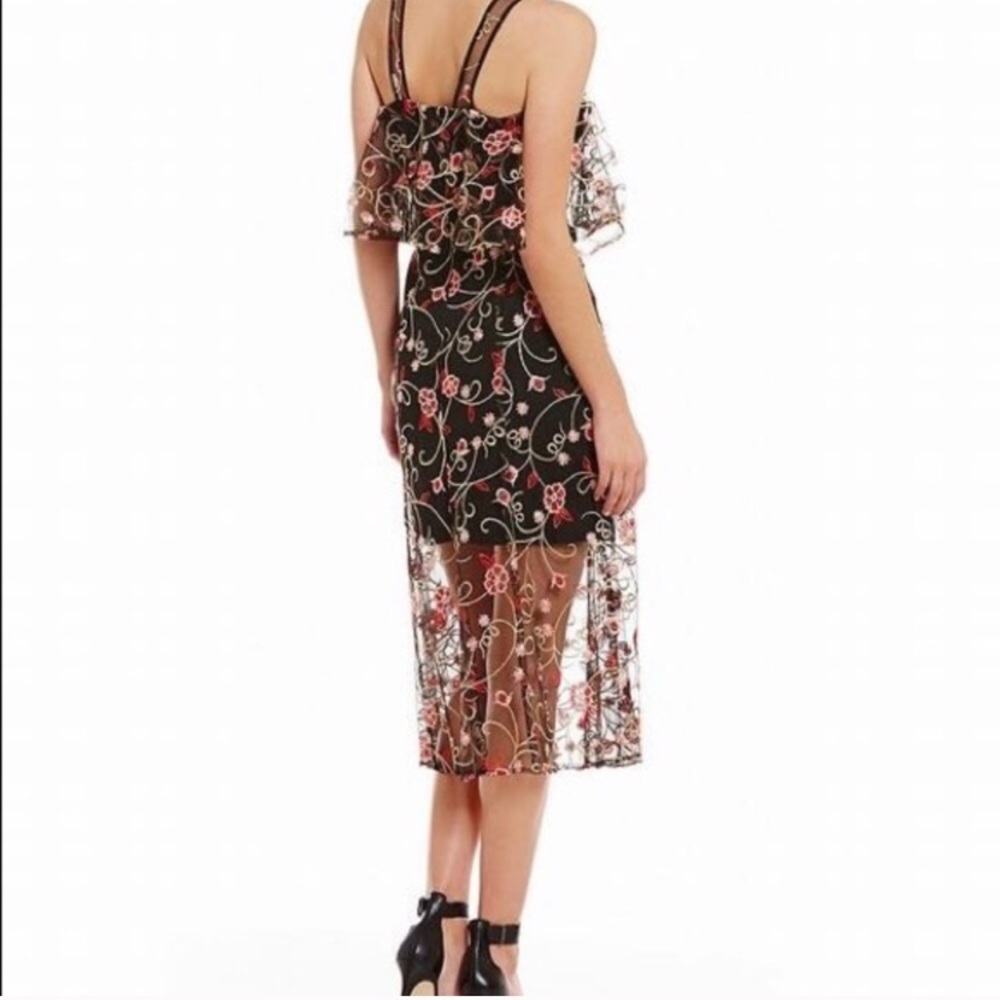 NWT Gianni Bini gorgeous embroidered dress